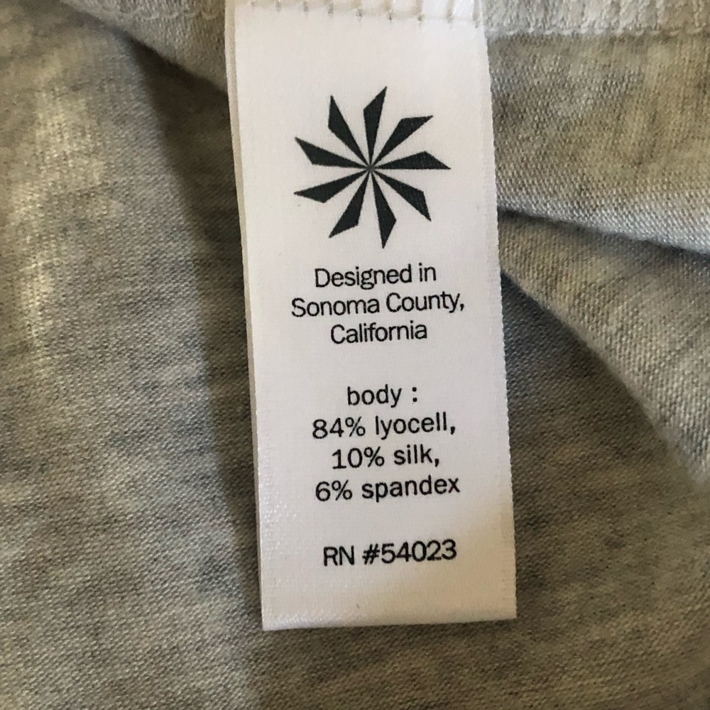 Athleta Heather Gray Dress w/ Criss Cross Back - Size Small - Picture 11 of 16